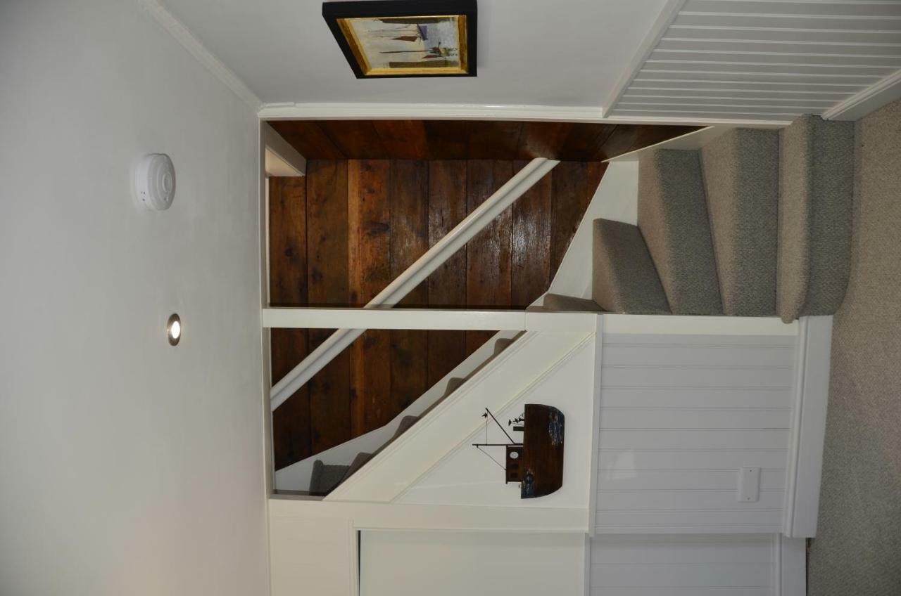Sunny Corner Apartment Mousehole Ngoại thất bức ảnh